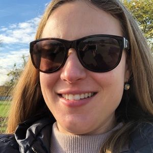 Meet your Posher, Christina